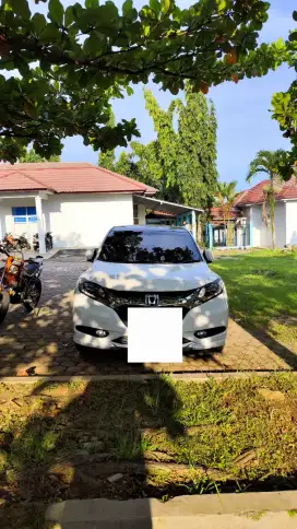 Honda HRV Prestige 1.8 AT Tahun 2015