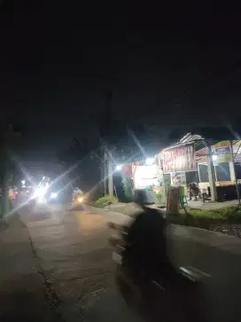Di jual rumah pinggir jalan utama cockok untuk usaha