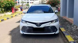 Toyota Camry 2.5 V Sunroof AT Putih NIK 2020 KM 53Rb Service Record