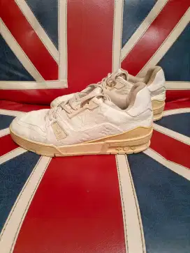 Sale sepatu Louis vuitton