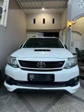 Fortuner vnt trd matic diesel 2015