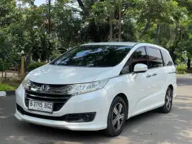 Honda Odyssey S AT 2014 Putih | Power Door | KM Asli | Istimewa!