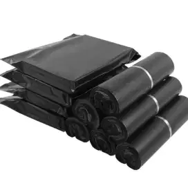 Polymailer Hitam Glossy