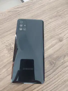 samsung backdoor M51 hitam