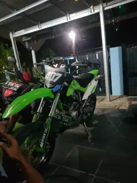 Jual cepat klx 2010 karbu ori mesin stadaran orian lengkap