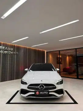 MERCEDES BENZ C300 AMG 2023 LIKE NEW