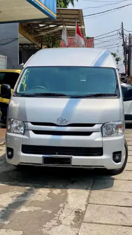 Toyota HiAce Commuter 3.0 Diesel Manual Tahun 2024 Silver Met
