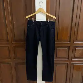 Skinny jeans hitam nevada