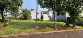 10jt kavling Delatinos 302m² Hoek Taman Utara-Timur