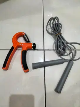 Hand Grip Gym + Tali Skipping