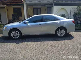 DI JUAL TOYOTA CAMRY 2012