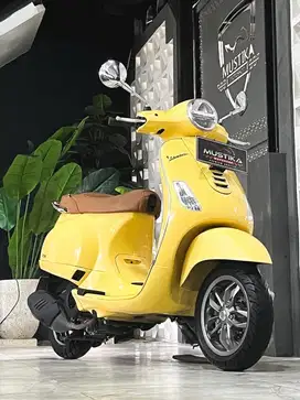 Stok Terbatas‼️Vespa LX125 iget th 2020 - Ayu Mustika
