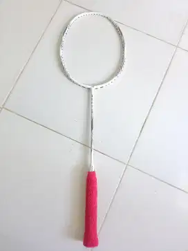 Raket badminton
