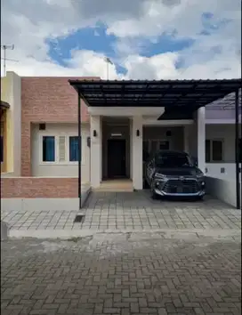 RUMAH SIAP HUNI DI GARDENIA PLAMONGAN PEDURUNGAN SEMARANG