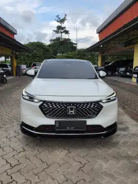 HRV RS SENSING AT 2022 KM LOW 27 RB SERVICE RECORD LIKE NEW