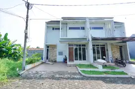 Rumah 2 Lt Siap KPR 10 Mnt ke Plasa Cibubur Bisa Nego J-28451