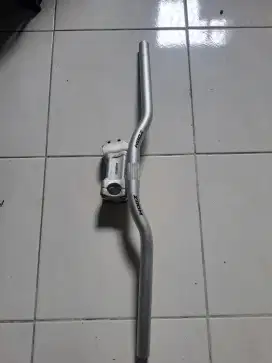 Stang sepeda dan stem head