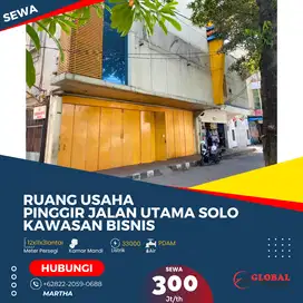 Ruang Usaha Pinggir Jalan Utama Solo