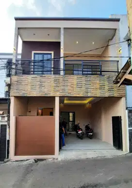 Rumah Baru di perkampungan Pejaten barat Pasar minggu