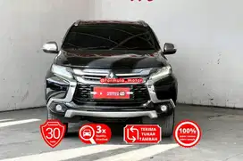 Mitsubishi Pajero Dakar AT Matic diesel solar 4x2 tahun 2019 hitam