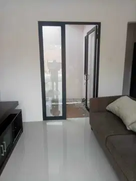 Rumah modern minimalis dekat tol Jatikarya