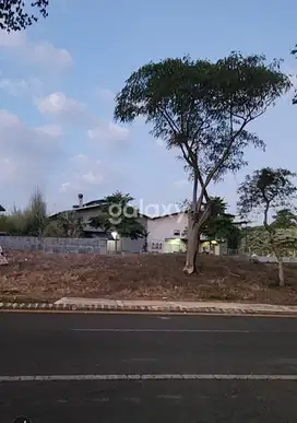 KAVLING  RAYA BUKIT  GOLF INTERNASIONAL CITRALAND, row 20m2,dekat JLLB