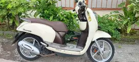 Scoopy Esp 2016 Cream