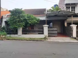 Rumah Bagus Siap Huni di Pondok Kelapa, Jakarta Timur