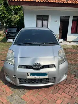 Toyota Yaris E  1.5 AT 2009 Silver Bakpao