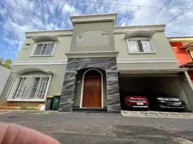 rumah lux,jatipadang,cluster,kamar banyak,dekat tol,konsep open space