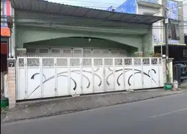 Rumah Usaha Poros jalan Candi panggung suhat