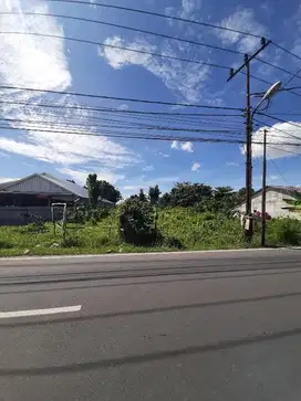 Dijual sebidang tanah luas 4559m² dipinggir Jl. Ujung Pandang