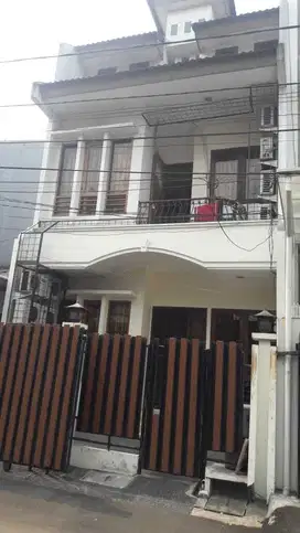 Kost di Kelapa Gading Full Terisi Bagus Buat Investasi