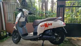 scoopy tahun 2018