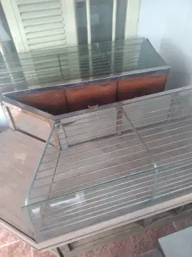 Etalase Emas Jati Bekas