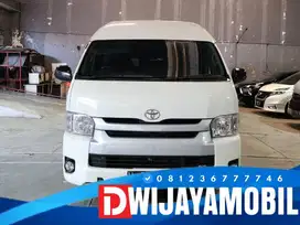 HIACE COMMUTER MT 2021