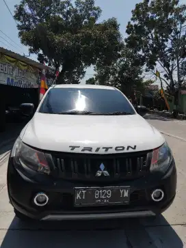 Dijual cepat Triton HDX 2019 murah  aja