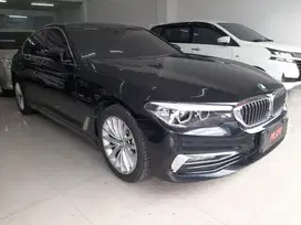 BMW 530i  Luxury  2017