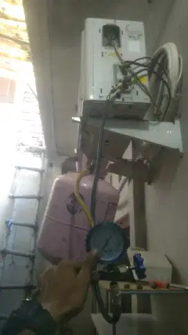 JASA SERVICE AC PANGGILAN BONGKAR PSANG AC KULKAS DAN LAIN