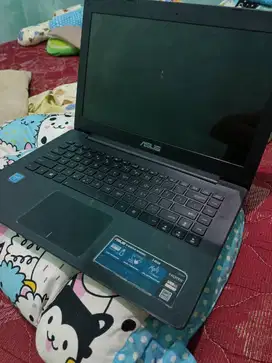 Laptop Asus x453s