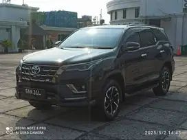LOW KM 33RB Toyota Fortuner Vrz GR Sport Diesel 2.4 AT 2021 Pajero