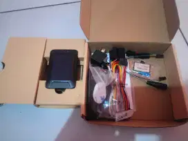 GPS TRACKER untuk mobil