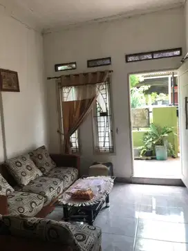 Dijual rumah karna mau pindah