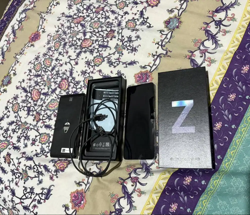 Samsung Z Flip3 5G 256 gb