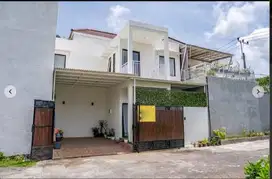 DIJUAL RUMAH MODERN 2 LANTAI DI GOA GONG UNGASAN JIMBARAN BALI