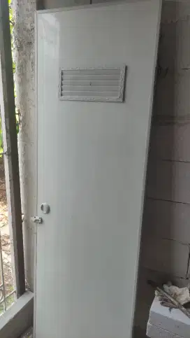 PINTU KAMAR MANDI TANPA KUSEN