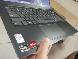 Dijual laptop Lenovo RYZEN 5 5500U 12CPUs Ram 8GB SSD 512GB Layar FHD