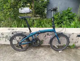 Sepeda lipat Polygon urbano 20