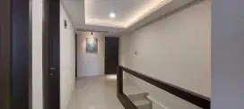 Disewakan Lantai 4 Strategis Jl. Dr Radjiman no 1, Pasir KalikiBandung