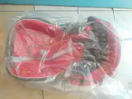 Car Seat Pliko Merah Abu
